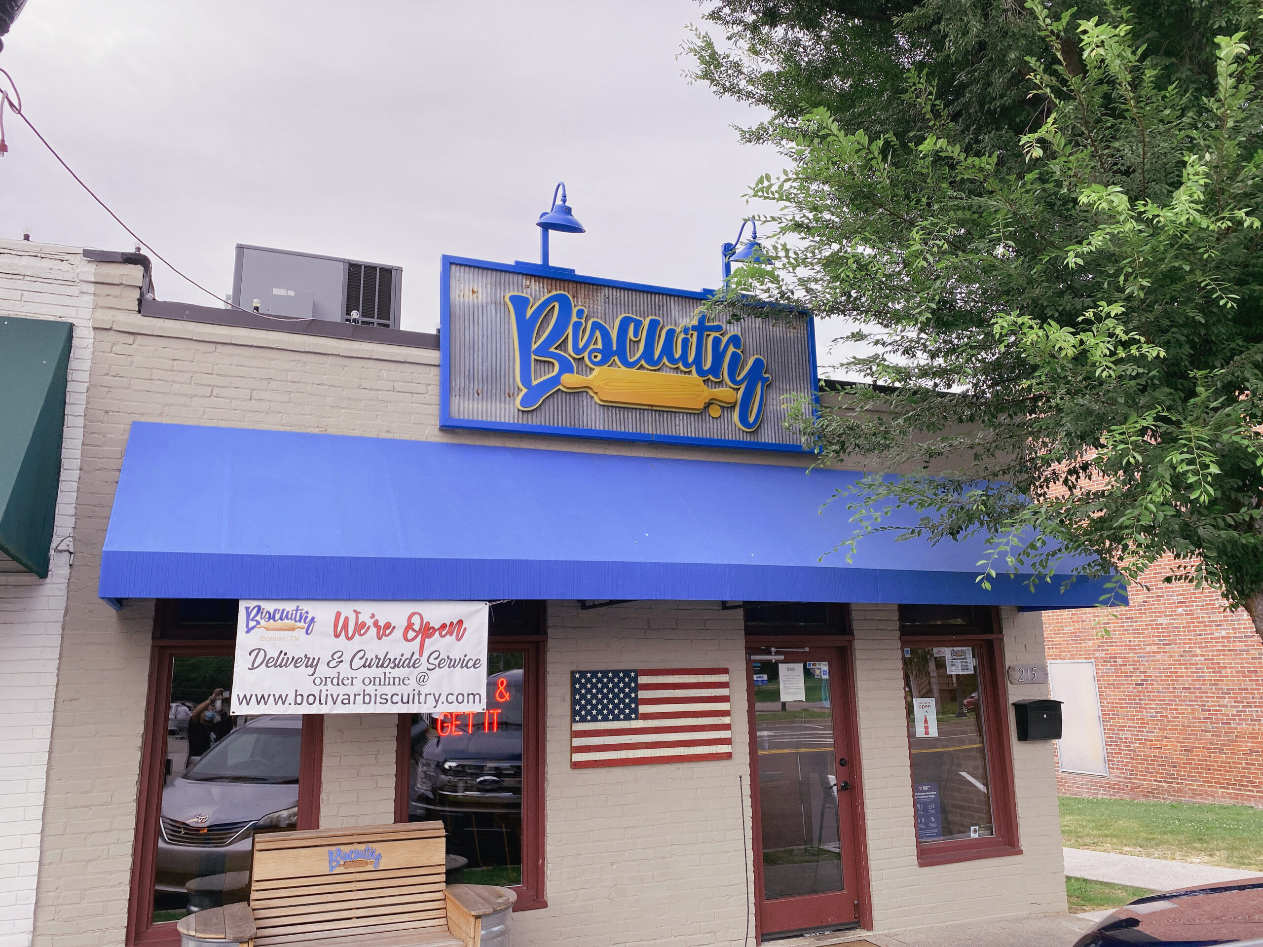 Friday Night Dinner at The Biscuitry in Bolivar