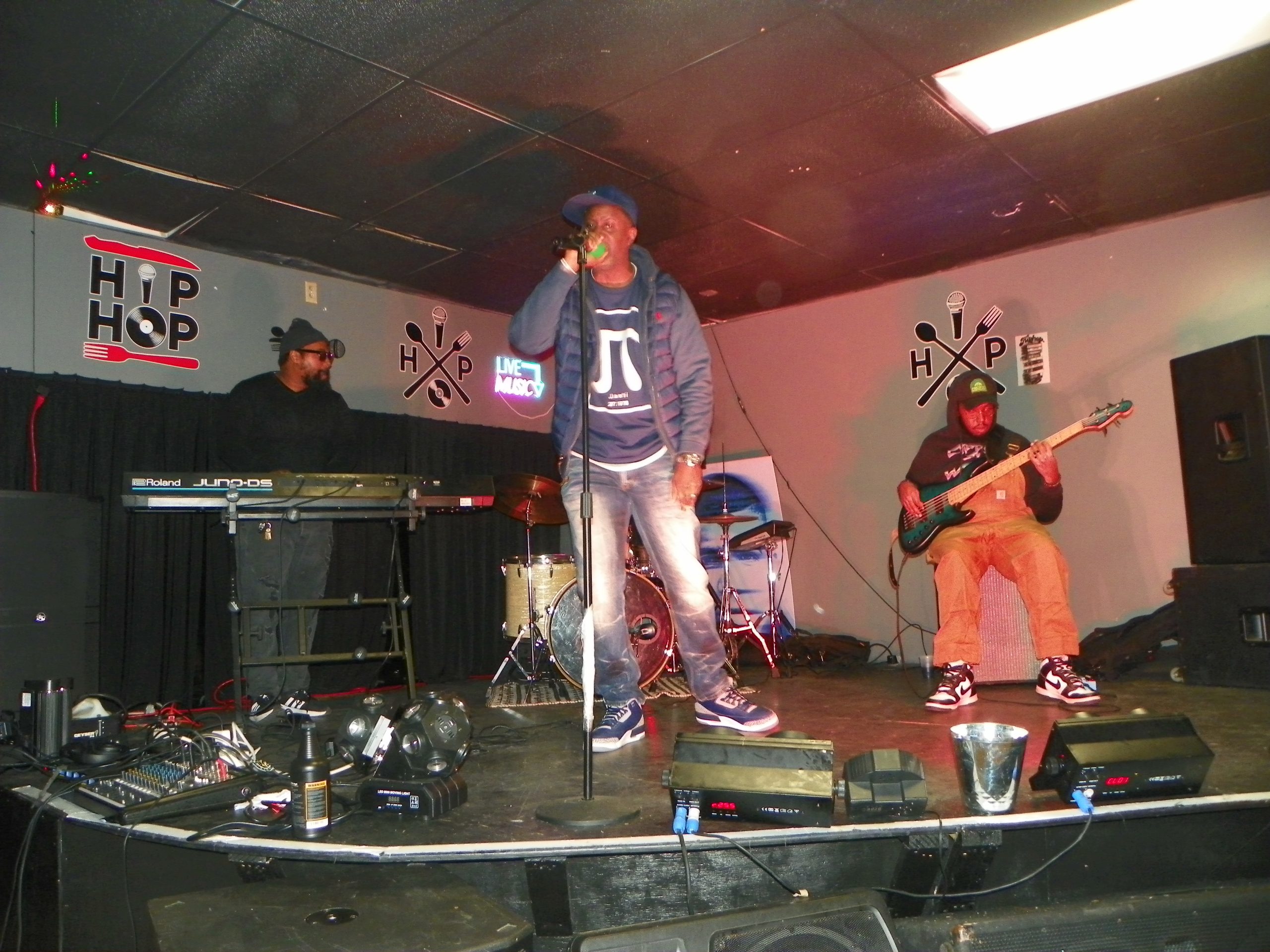 Hip Hop and a Live Band at the Hip-Hop Lounge in Memphis